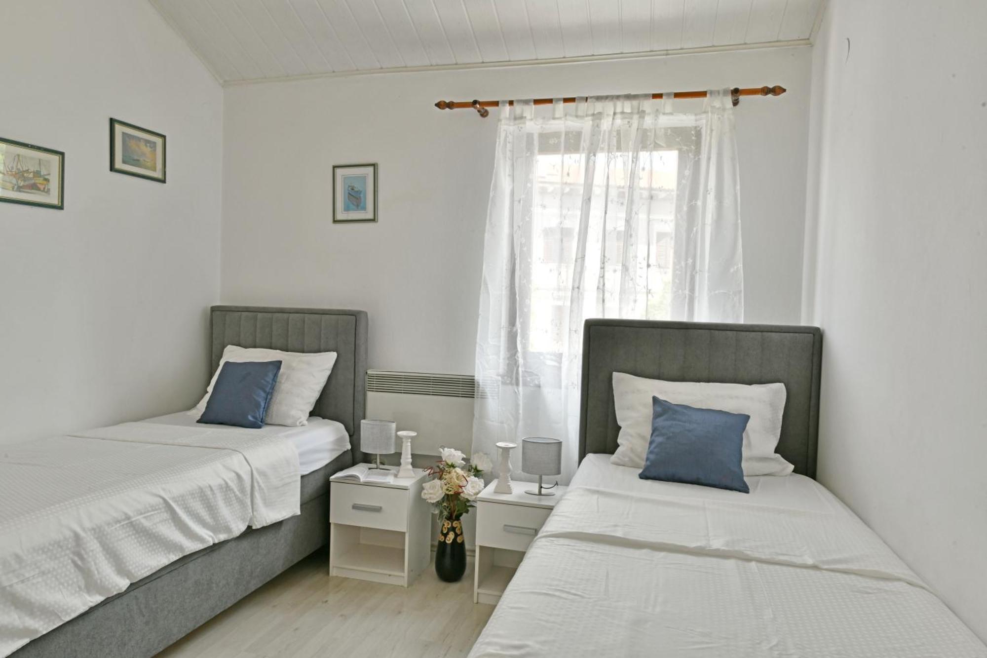 Apartments Villa Herak بوريتش المظهر الخارجي الصورة
