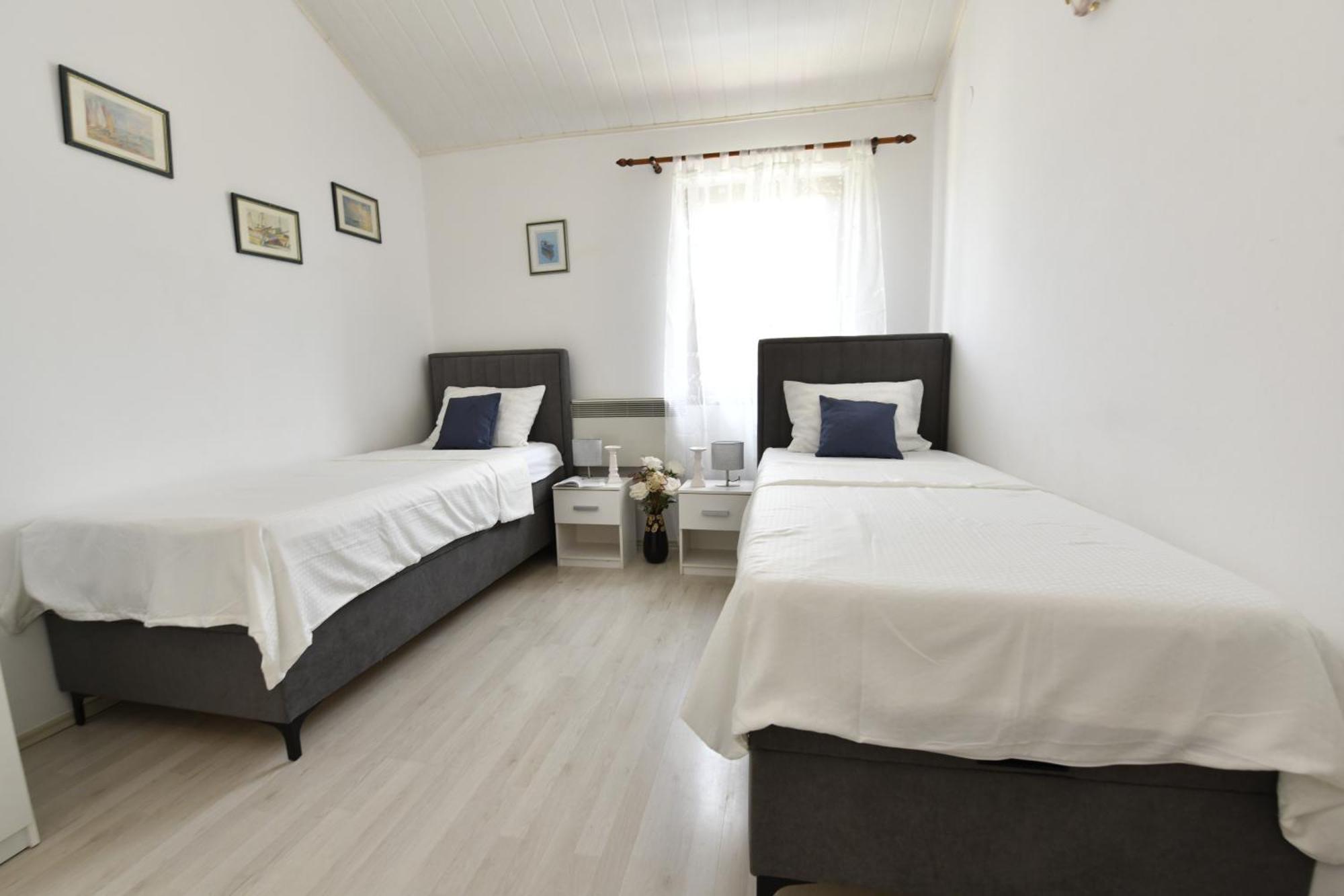 Apartments Villa Herak بوريتش المظهر الخارجي الصورة