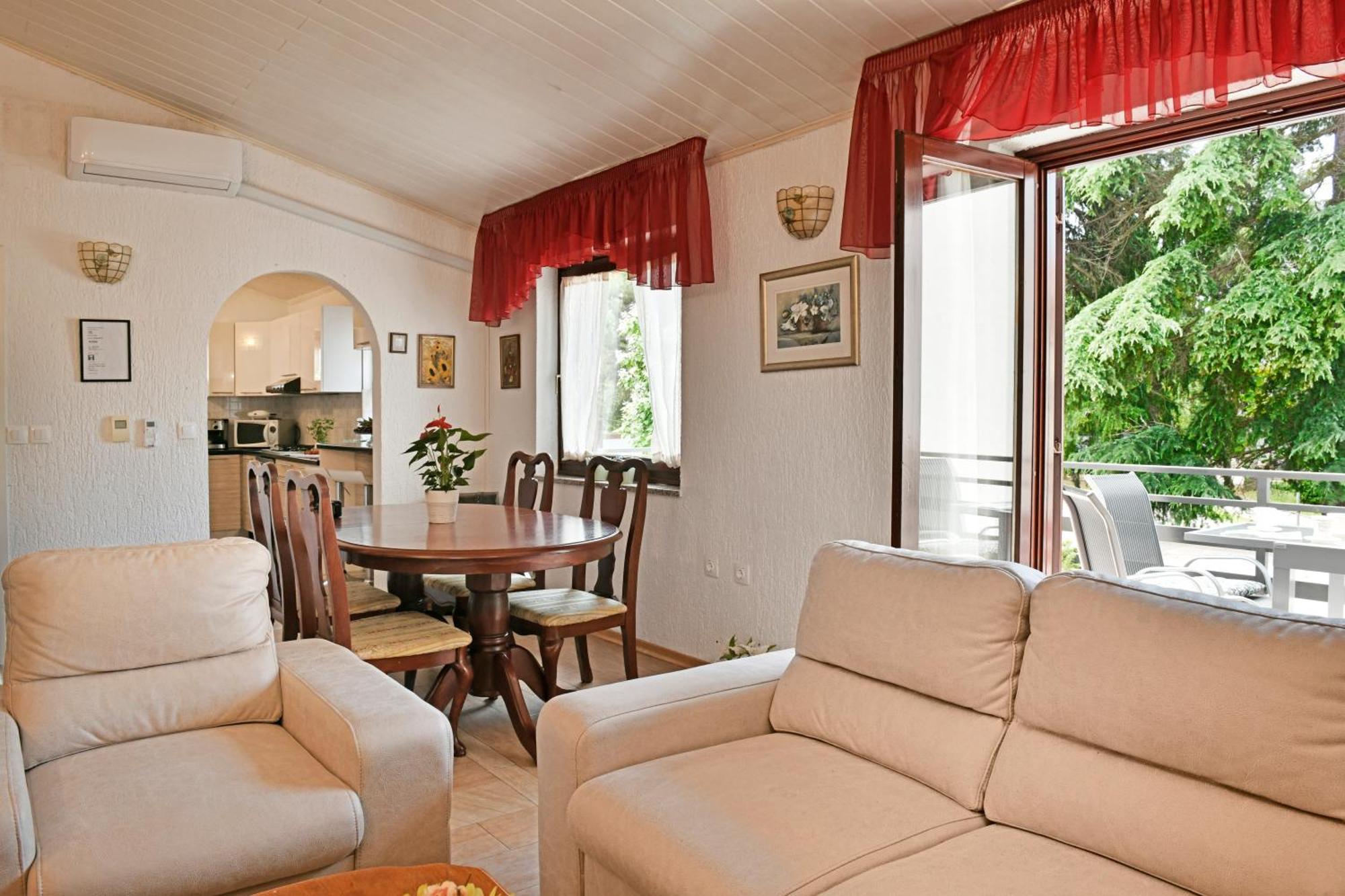 Apartments Villa Herak بوريتش المظهر الخارجي الصورة